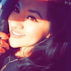 Meet your Posher, Yeli